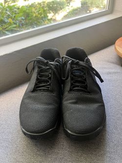 NOBULL Black Trainers – Men’s 8.5 / Women’s 10