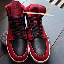 Nike Jordans Tennis Shoes $100 Size 12