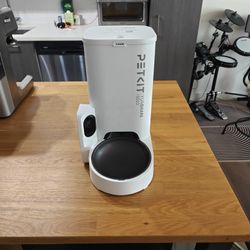 Petkit Yumshare feeder