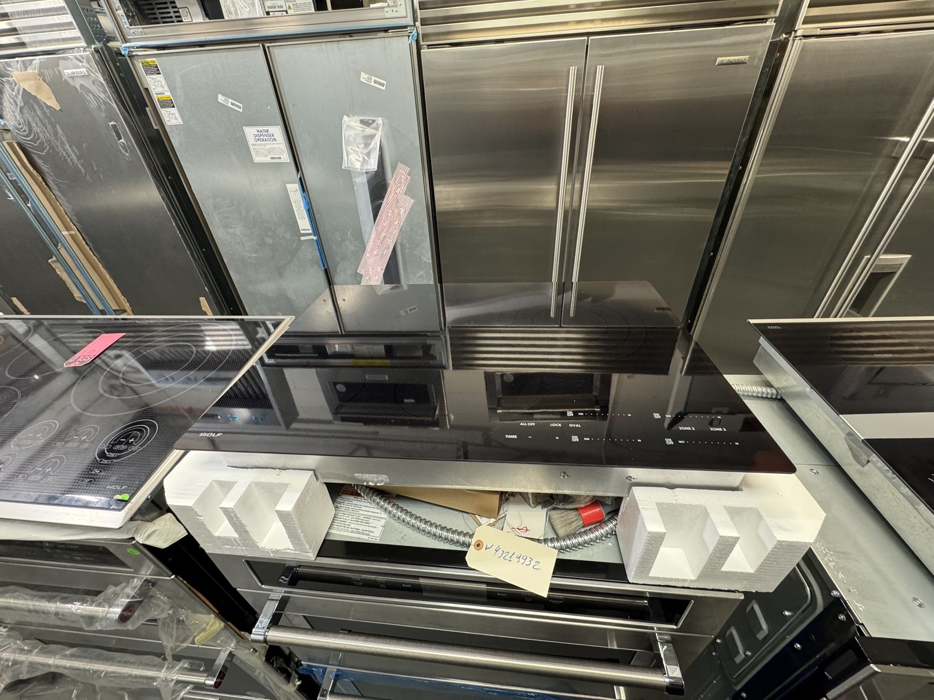 Wolf 30” Electric Ceramic Cooktop – Model CE304C/B/208