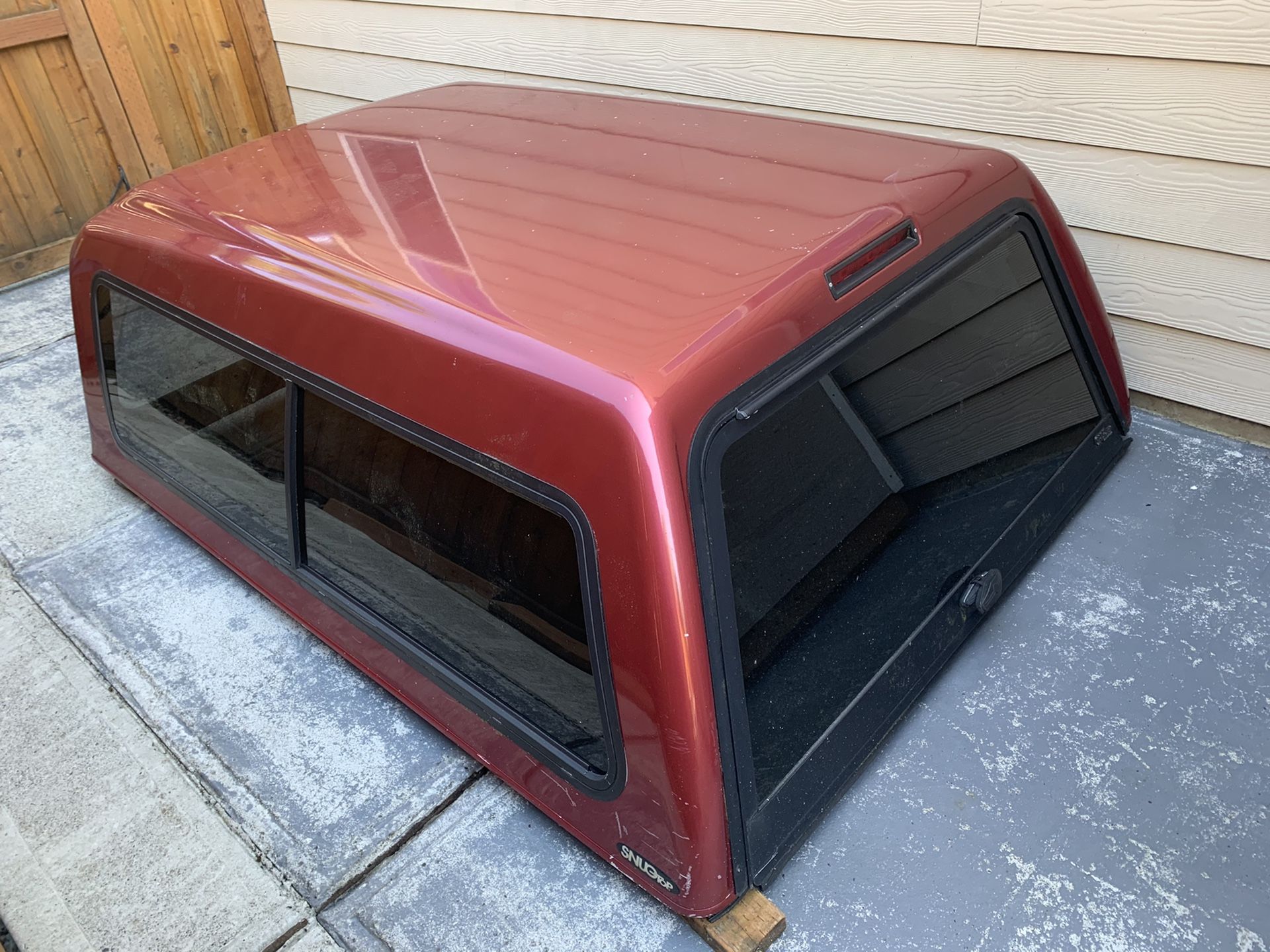 Snugtop Toyota Canopy for Sale in Renton, WA OfferUp