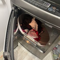 LG Washer And Dryer Set 