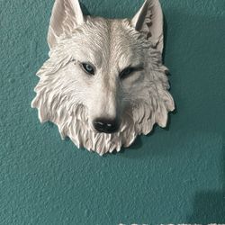Wolf Heads