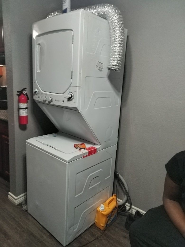 Washer/Dryer Electric 