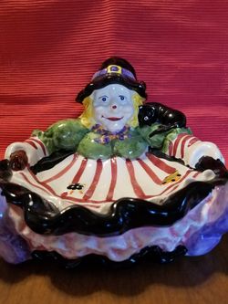 Witch /black cat candy dish by Nantucket