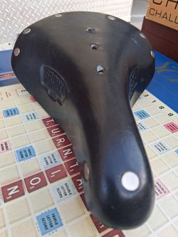 Brooks B17S Leather Saddle - Like Brand New 