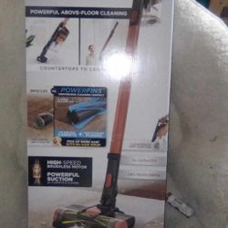 Shark Cordless Pet Pro 