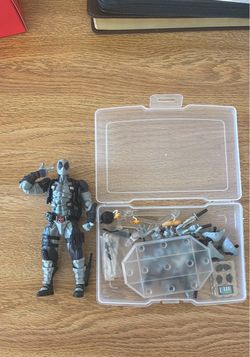 X-Force revoltech Deadpool Action Figure with Accessories