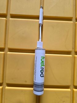Fuelrod portable charger
