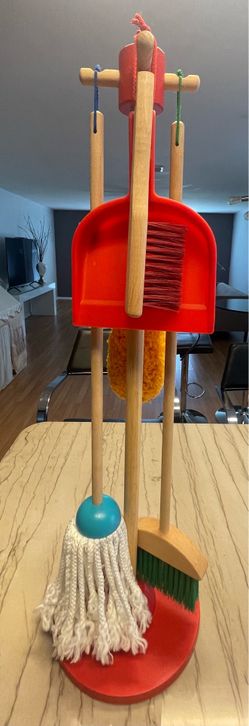 Toy- Wooden Pretend Clean Set