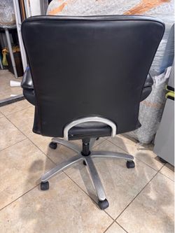 Real leather Haworth conference office chairs