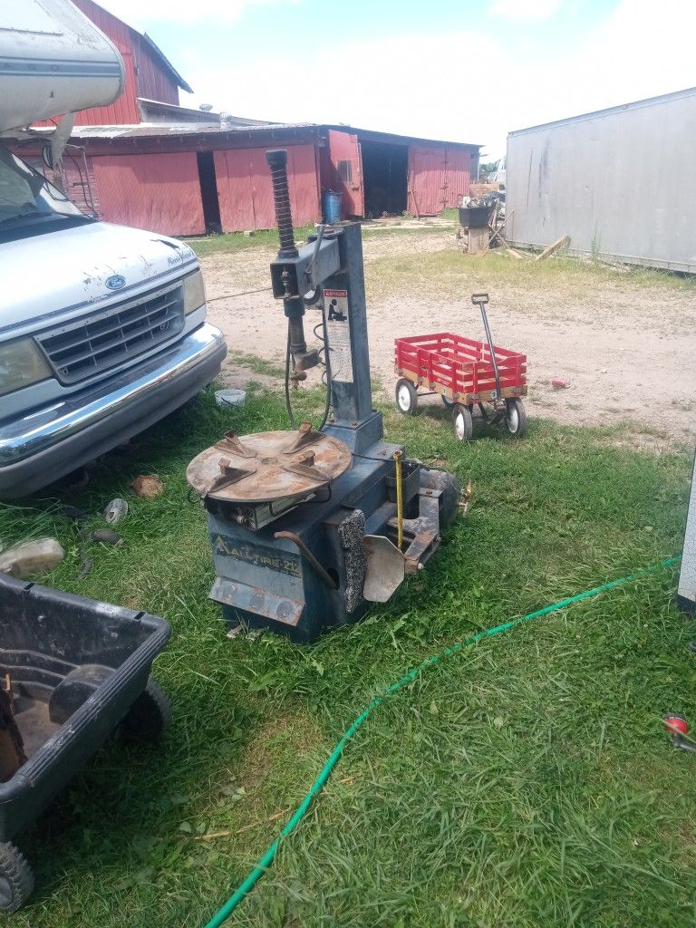 Alltire -212 Tire Changer