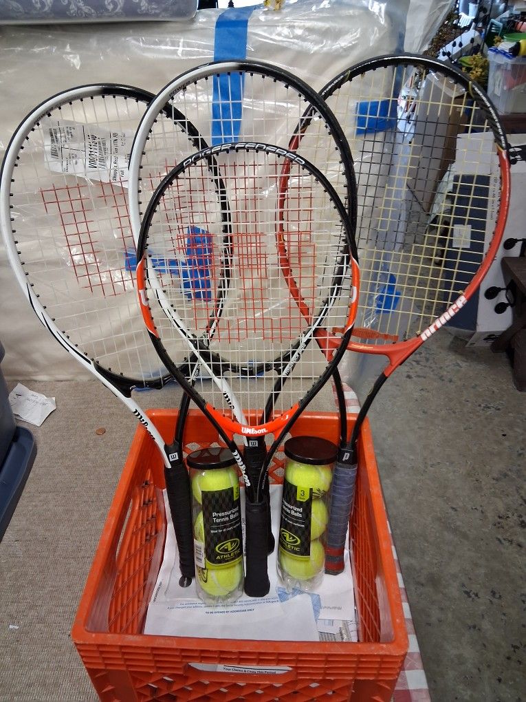 4 Quality Tennis Racketts And 6 Balls