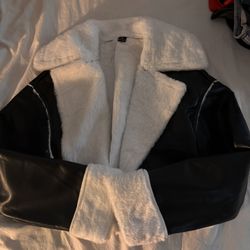 Bag of hoodies/jackets M/L