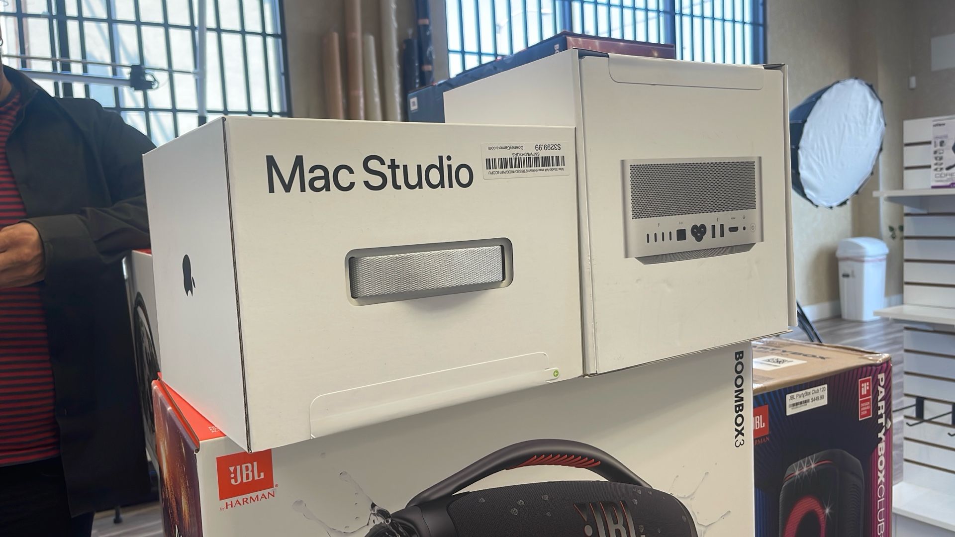 Mac Studio M4 Max 64Ram 2TB SSD