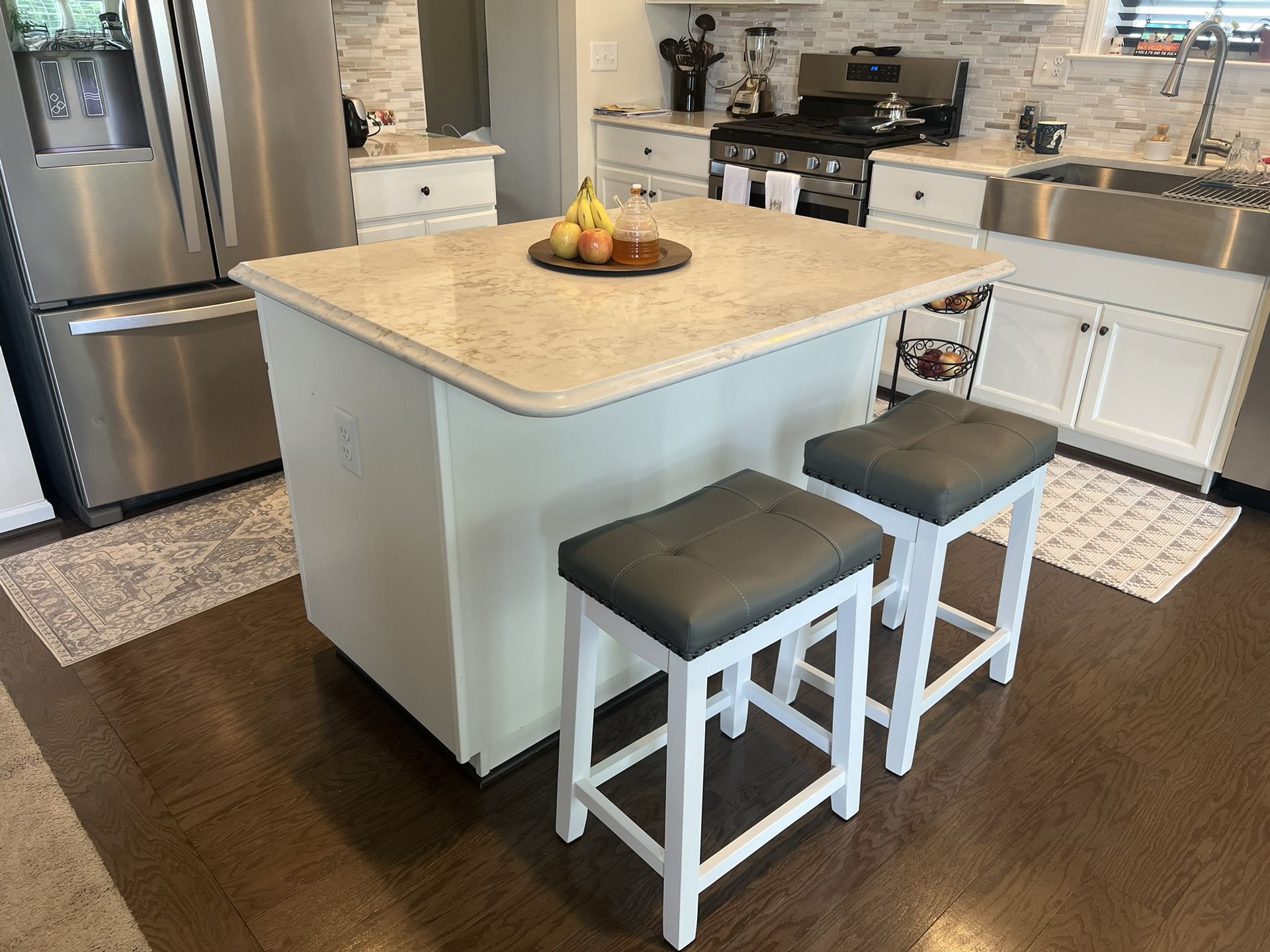 Beautiful Genuine Silestone Kitchen Island