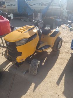 Cub Cadet XT1 LT42 Riding Lawn Mower