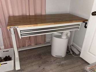 Husky Workbench