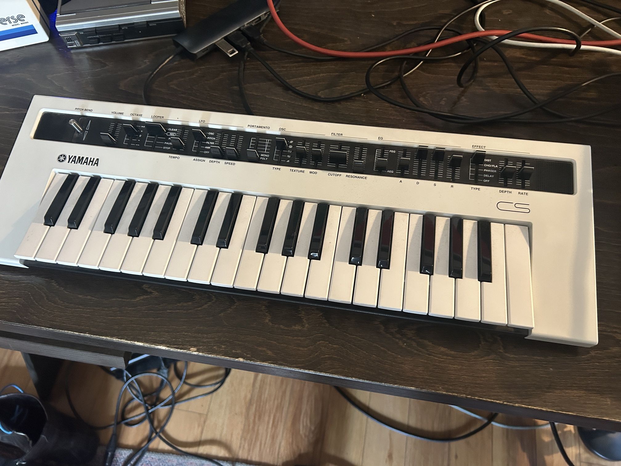 Yamaha REFACE CS Portable Analog Modeling Synthesizer, White