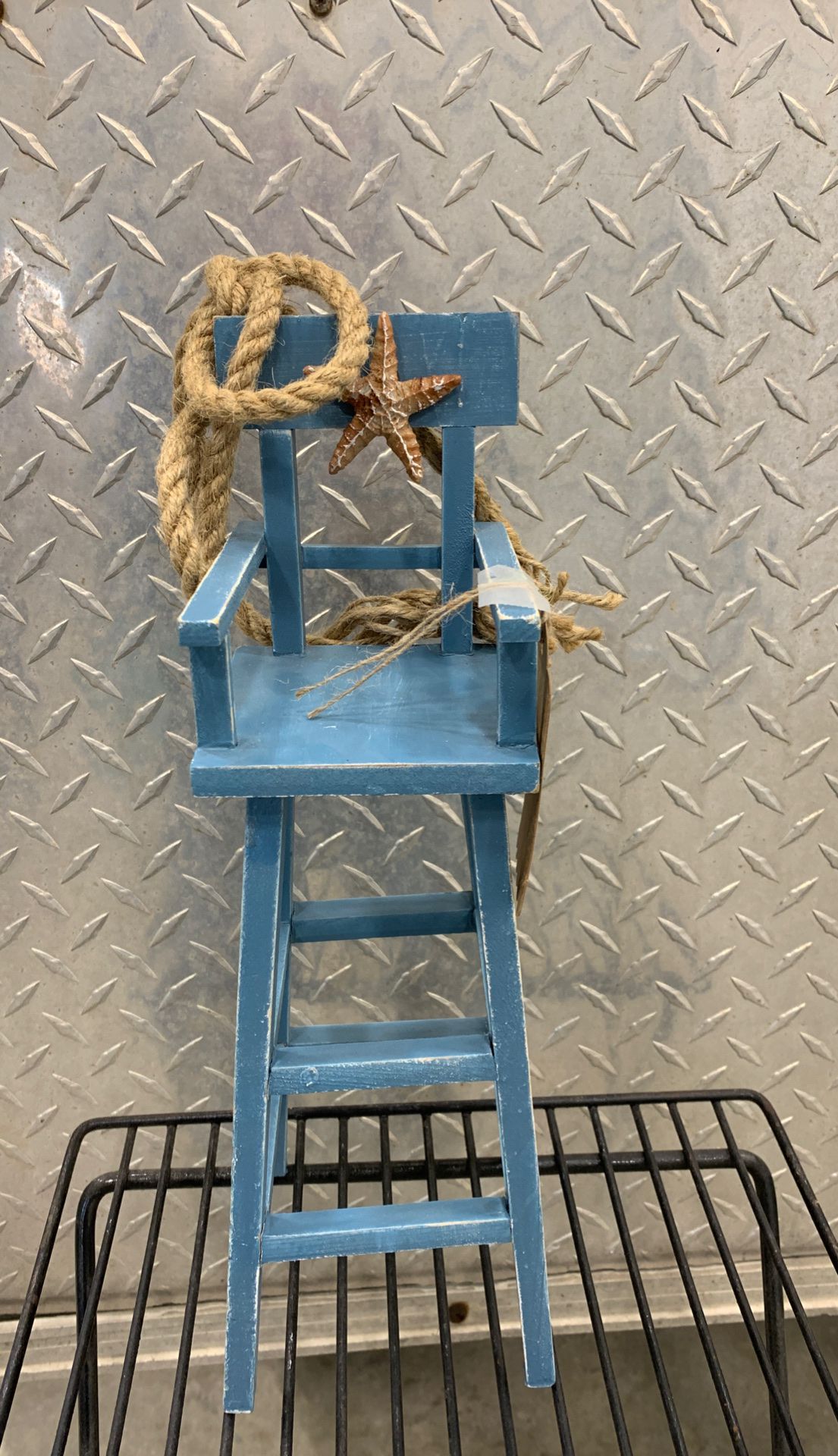 Beach chair with attached rope