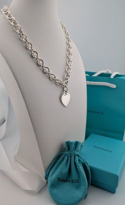 🤍✨ Authentic Tiffany & Co. Blank Heart Tag Necklace ✨🤍
