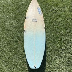 Sauritch Surfboard 5’8 No Dings 