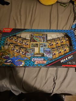 Pokémon Crown Zenith Sea & Sky Premium Collection