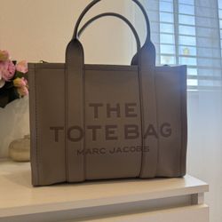Marc Jacob’s The Tote Bag 