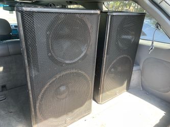 Renkus Heinz 800 Watt Passive Speakers