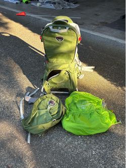 Osprey  Poco Premium Child Carrier w/ rain fly and detachable day pack