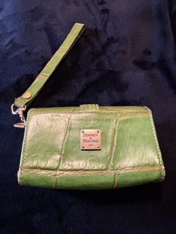 - Dooney And Bourke 1975 Crocodile Purse / Wallet , Askinq For $4O