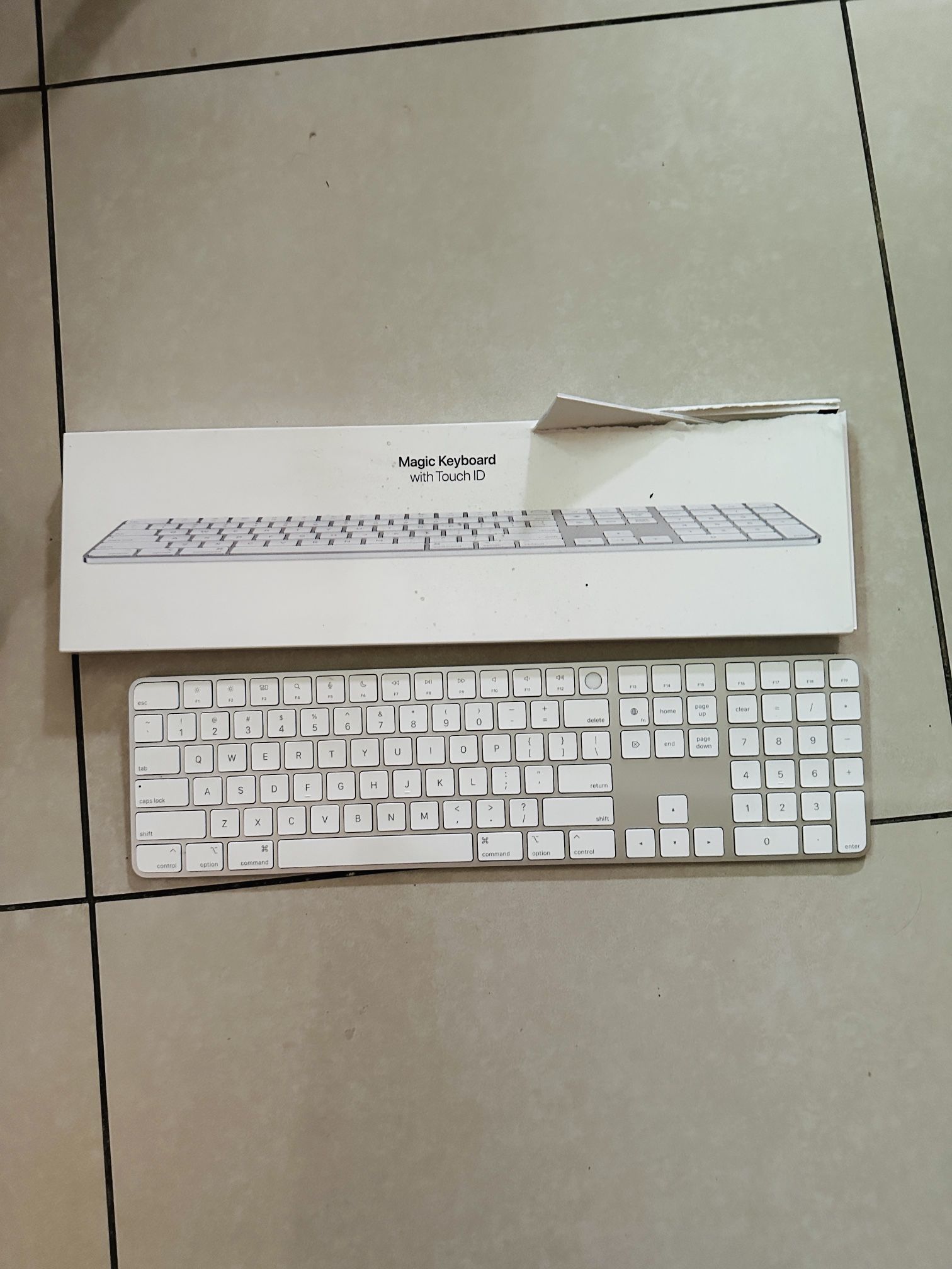 Apple Magic Keyboard With Touch ID M1 For Parts $20