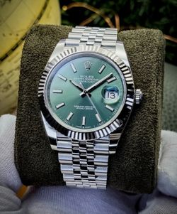 2025 Rolex Datejust 41mm Mint Green Fluted Jubilee 126334 Full Set