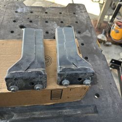 G8 Gt 2009 ( Rear Bumper Absorber Brackets )