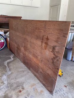 Assorted plywood plus others in photo