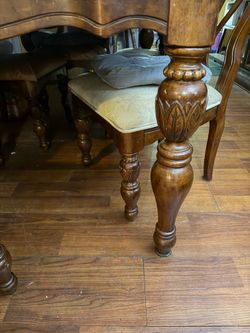 Dinner room table 6 chairs