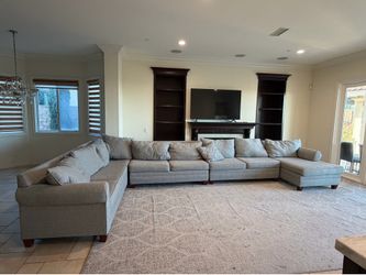 Large Sectional Sofa – Excellent Condition – $500 OBO