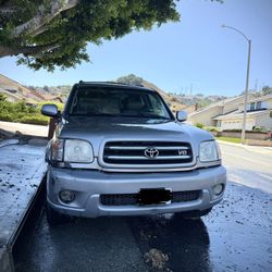 Toyota Sequoia Limited 2002 SUV (v8 engine)