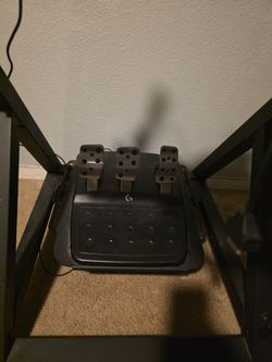 G923 wheel with racing stand