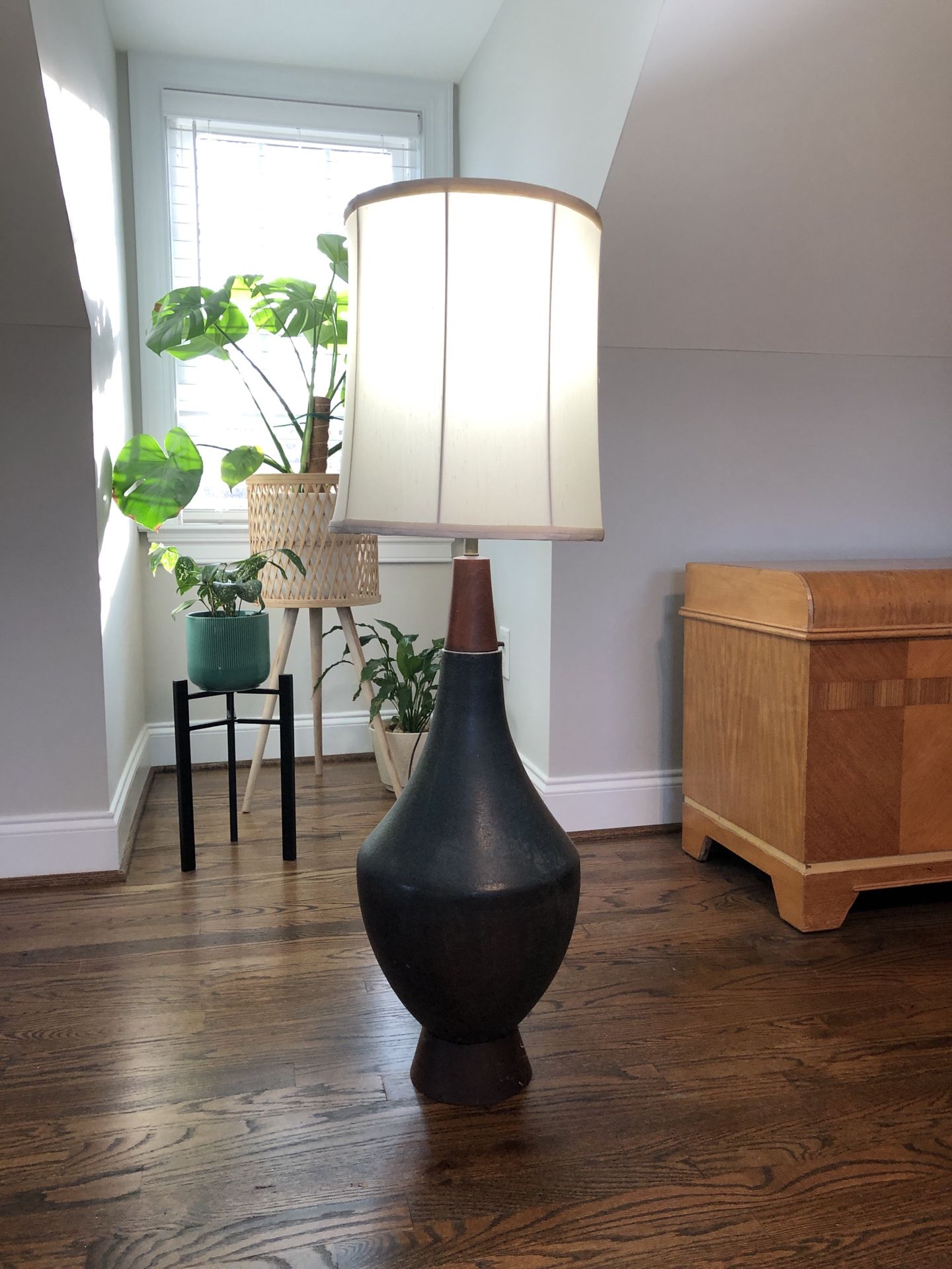 Vintage Mid-Century Lamp