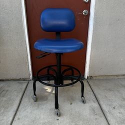 Adjustable Height Blue Office Chair