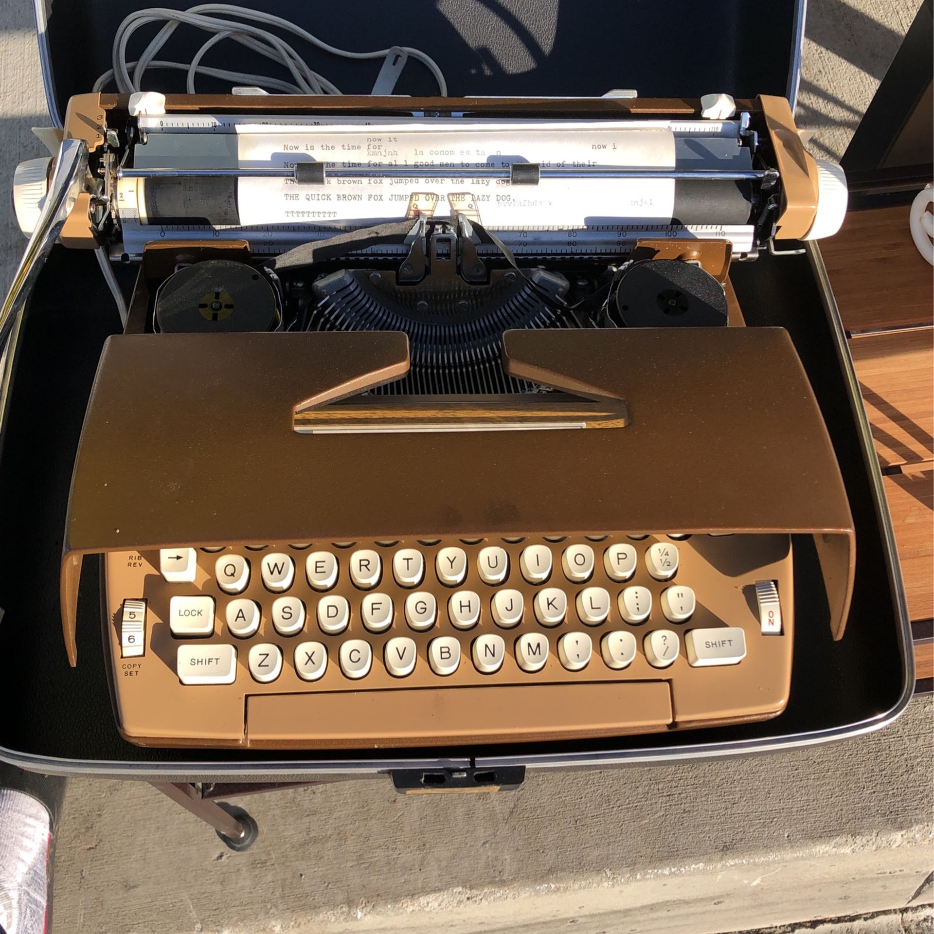 smith corona coronet electric 12 typewritter