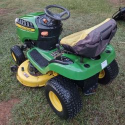 John Deere D100 Riding Mower 42 Inch Deck