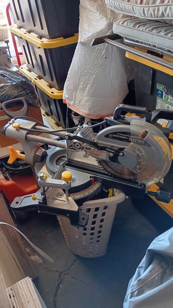 Harbor Freight 10 Inch Mitre Saw