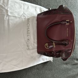 Michael Kors Bags Multiple Bags For Sale!