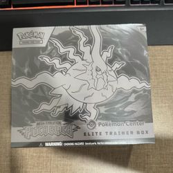 Pokemon Center Pitch Black ETB