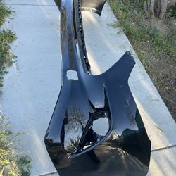 Toyota highlander   2020 and 2021 and 2022 and 2023 front bumper