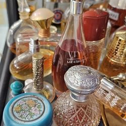 Vintage bottles perfumes mostly avon a lots Price between 2-20$+
