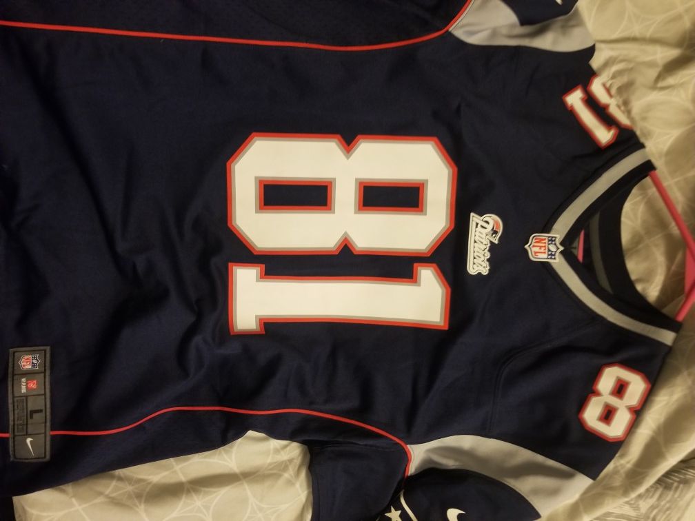 patriots aaron hernandez jersey