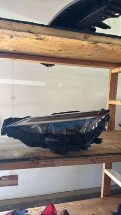 Headlight  Lexus NX250 NX350